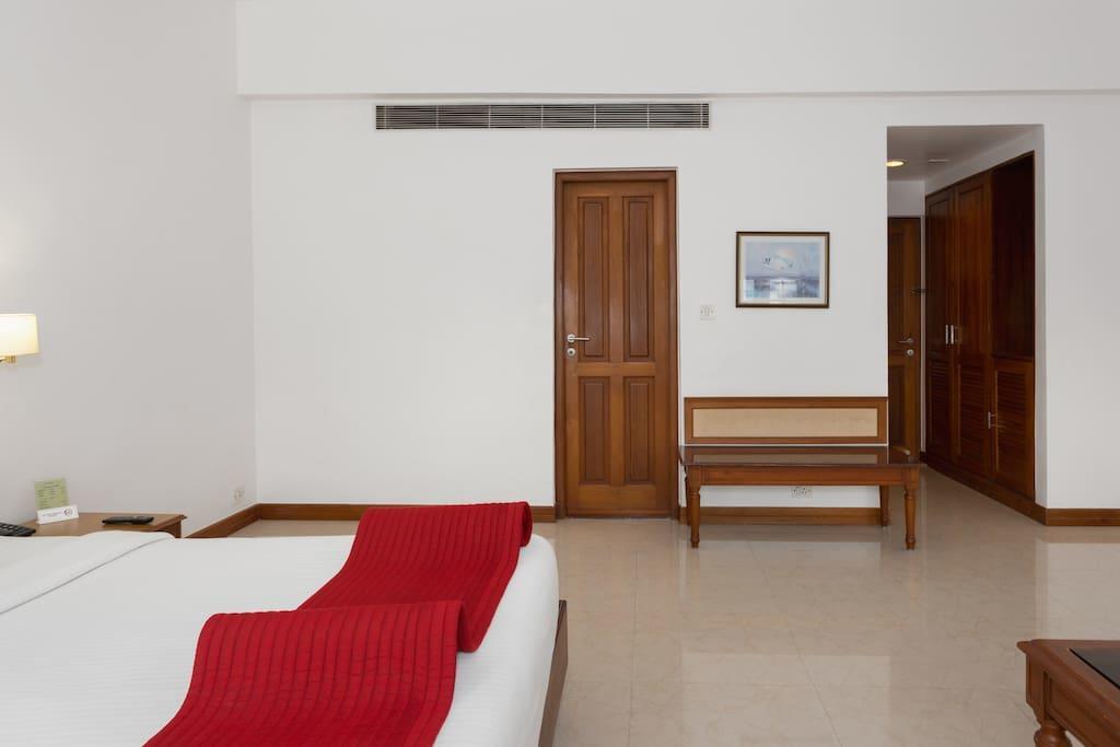 The Avenue Center Hotel Kochi Exterior foto