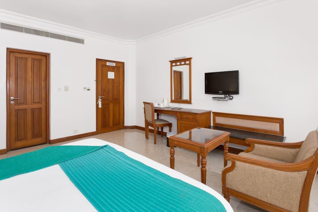 The Avenue Center Hotel Kochi Exterior foto